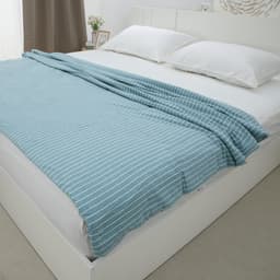 ผ้าห่มเย็น รุ่นลูคัส ขนาด 150 x 200 ซม. - สีเขียว