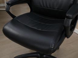 เก้าอี้สำนักงาน รุ่นมาร์เวสต์ - สีดำ