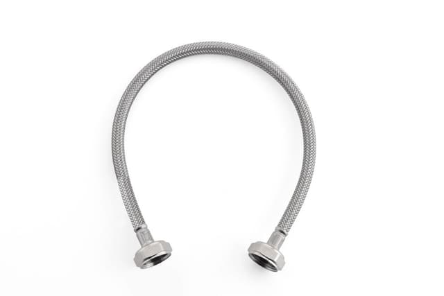 สายน้ำดีแบบถัก รุ่นคูโดส ขนาด 18 นิ้ว - สีเงินโครเมี่ยม